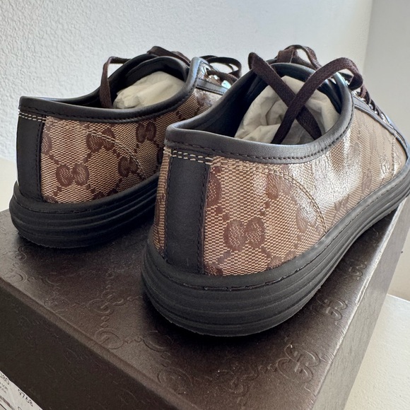 Vintage Style Gucci Women’s Brown and Beige Sneakers - Picture 2 of 6
